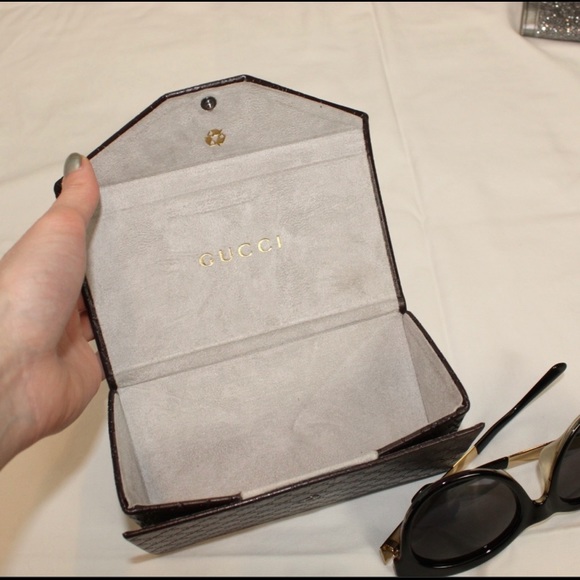 Gucci Sunglasses - Picture 4 of 8